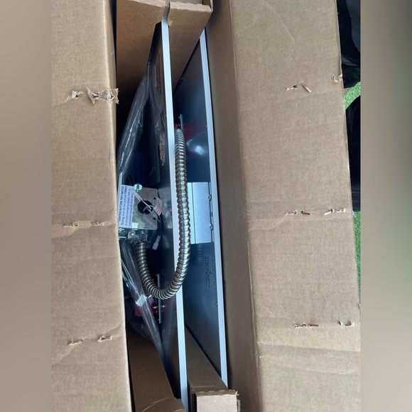 Motion sensor, MaxLite Fixture flat panel 2X2 EDGE light 30W 4000K(2 lights) - Picture 10 of 10